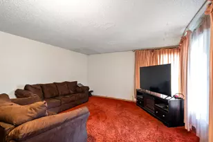 11600 S Hale Ave, Chicago, IL 60643 - Photo 4