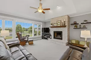 25204 W Indian Boundary Ct, Plainfield, IL 60544 - Photo 4