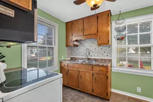 1618 Glenwood Ave, Joliet, IL 60435 - Photo 12