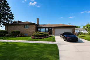 8201 N Washington St, Niles, IL 60714 - Photo 1