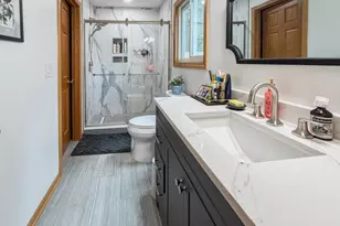 12087 W Blossom Ave, Beach Park, IL 60087 - Photo 6