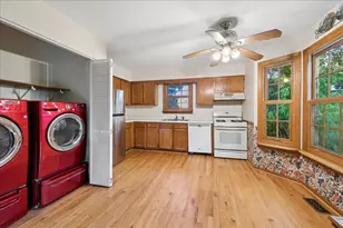 901 Portsmouth Dr, Island Lake, IL 60042 - Photo 8