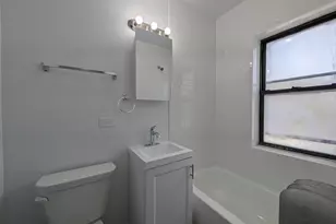 2700 N Spaulding Ave, Chicago, IL 60647 - Photo 8