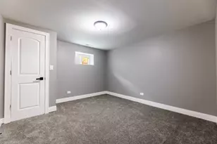 806 S 19th Ave, Maywood, IL 60153 - Photo 18