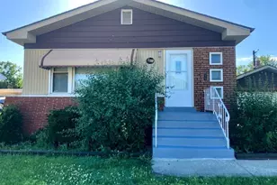 511 N Manchester Pl, Chicago Heights, IL 60411 - Photo 2