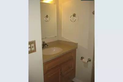 36647 N Streamwood Drive, Gurnee, IL 60031 - Photo 6