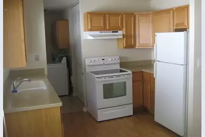 36647 N Streamwood Drive, Gurnee, IL 60031 - Photo 2
