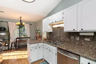 1650 Partridge Ln, Arlington Heights, IL 60004 - Photo 6