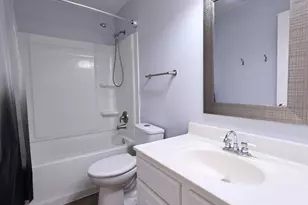 1990 Tall Oaks Dr, Aurora, IL 60505 - Photo 18