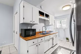3521 W 64th St, Chicago, IL 60629 - Photo 8