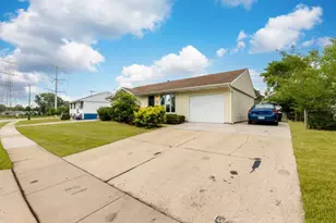 523 Belmont Dr, Romeoville, IL 60446 - Photo 16