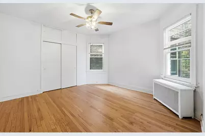 7806 S Cregier Avenue, Chicago, IL 60649 - Photo 12