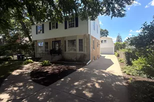 622 N President St, Wheaton, IL 60187 - Photo 32