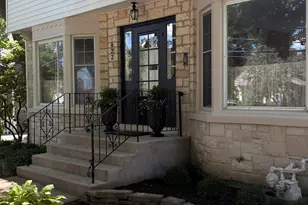 622 N President St, Wheaton, IL 60187 - Photo 4
