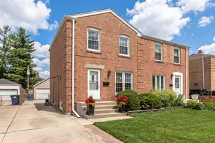 1645 Stockton Ave, Des Plaines, IL 60018 - Photo 1