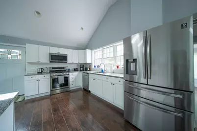 1704 Maple Avenue, Northbrook, IL 60062 - Photo 10