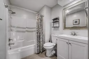 1207 E Ironwood Cc Dr, Normal, IL 61761 - Photo 20