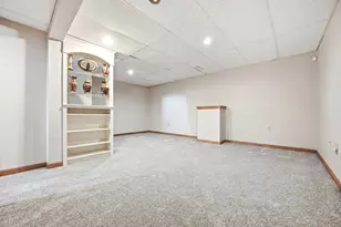 2560 Westminster Ln, Aurora, IL 60506 - Photo 36
