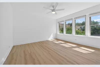6312 N Artesian Avenue #1E, Chicago, IL 60659 - Photo 8