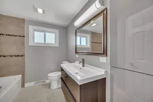 47 E Judith Ann Dr, Mount Prospect, IL 60056 - Photo 14