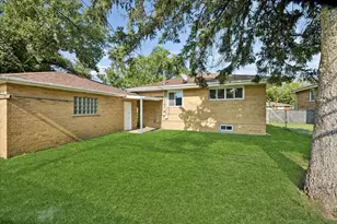2410 Sunnyside Ave, Westchester, IL 60154 - Photo 20