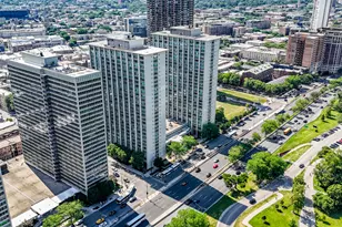 3600 N Lake Shore Dr, Chicago, IL 60613 - Photo 1