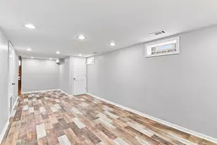 9010 S Parnell Ave, Chicago, IL 60620 - Photo 18