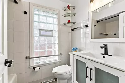 9010 S Parnell Avenue, Chicago, IL 60620 - Photo 10