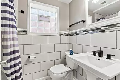 9010 S Parnell Avenue, Chicago, IL 60620 - Photo 16