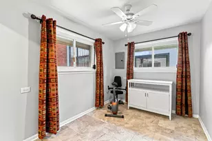 9010 S Parnell Ave, Chicago, IL 60620 - Photo 14