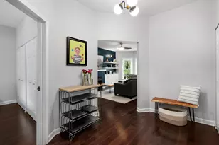 839 W Lakeside Pl, Chicago, IL 60640 - Photo 2