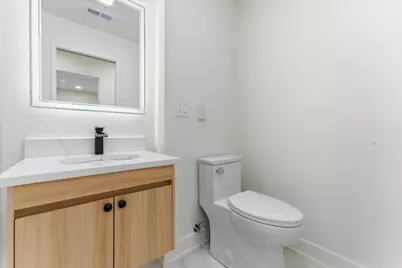 145 Wildwood Road, Elk Grove Village, IL 60007 - Photo 22