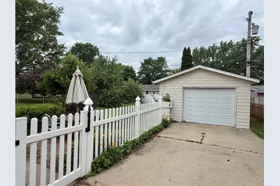 213 River Drive, Dekalb, IL 60115 - Photo 14