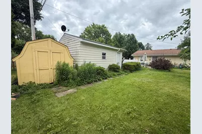 213 River Drive, Dekalb, IL 60115 - Photo 16