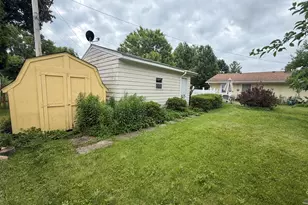 213 River Dr, Dekalb, IL 60115 - Photo 16