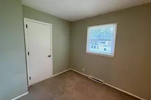 213 River Dr, Dekalb, IL 60115 - Photo 10