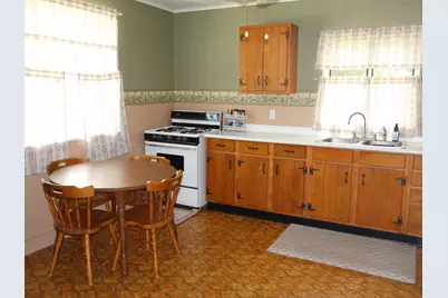 315 W 3rd Street, Streator, IL 61364 - Photo 8