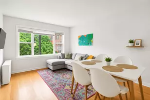 2453 N Clark St, Chicago, IL 60614 - Photo 2