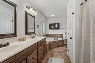3001 Applewood Dr, Monticello, IL 61856 - Photo 24