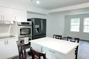1716 Rogers Ave, McHenry, IL 60050 - Photo 6