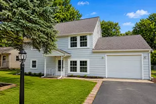1716 Rogers Ave, McHenry, IL 60050 - Photo 2