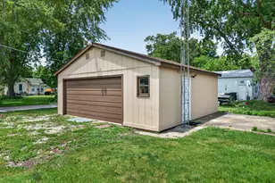 620 N 1st St, Carbon Hill, IL 60416 - Photo 22