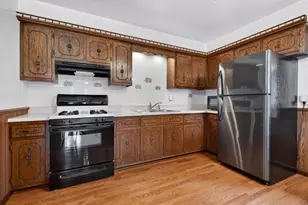 620 N 1st St, Carbon Hill, IL 60416 - Photo 10