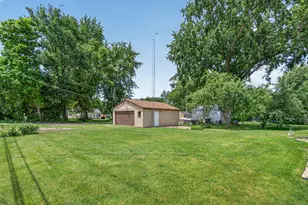 620 N 1st St, Carbon Hill, IL 60416 - Photo 18