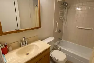 7048 O'Connell Dr, Chicago Ridge, IL 60415 - Photo 6