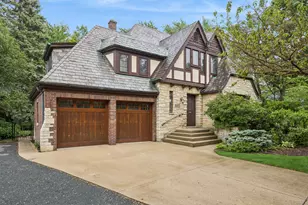 610 N Oak Park Ave, Oak Park, IL 60302 - Photo 4