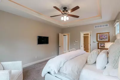 2104 Sinclair Court, Bloomington, IL 61704 - Photo 24