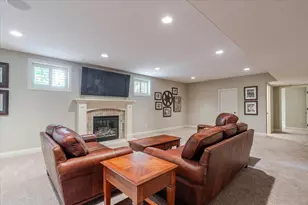2104 Sinclair Ct, Bloomington, IL 61704 - Photo 40
