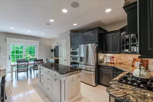 2104 Sinclair Ct, Bloomington, IL 61704 - Photo 18