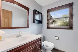 612 Stuart Dr, Carol Stream, IL 60188 - Photo 16